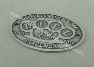 Customized 2D Souvenir Badges Standard Antique Silver Die Casting Metal Badge
