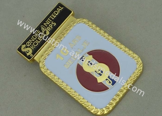 Zinc Alloy Gold 3D Medal Soft Enamel Badges Die Casting With Brooch Pin